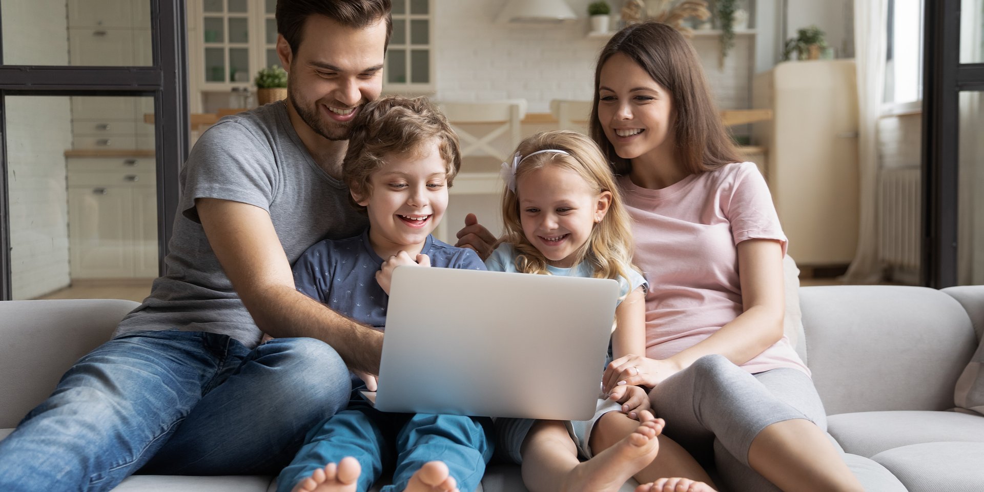 Pomaganie poprzez rezerwowanie wakacji – czy to możliwe?