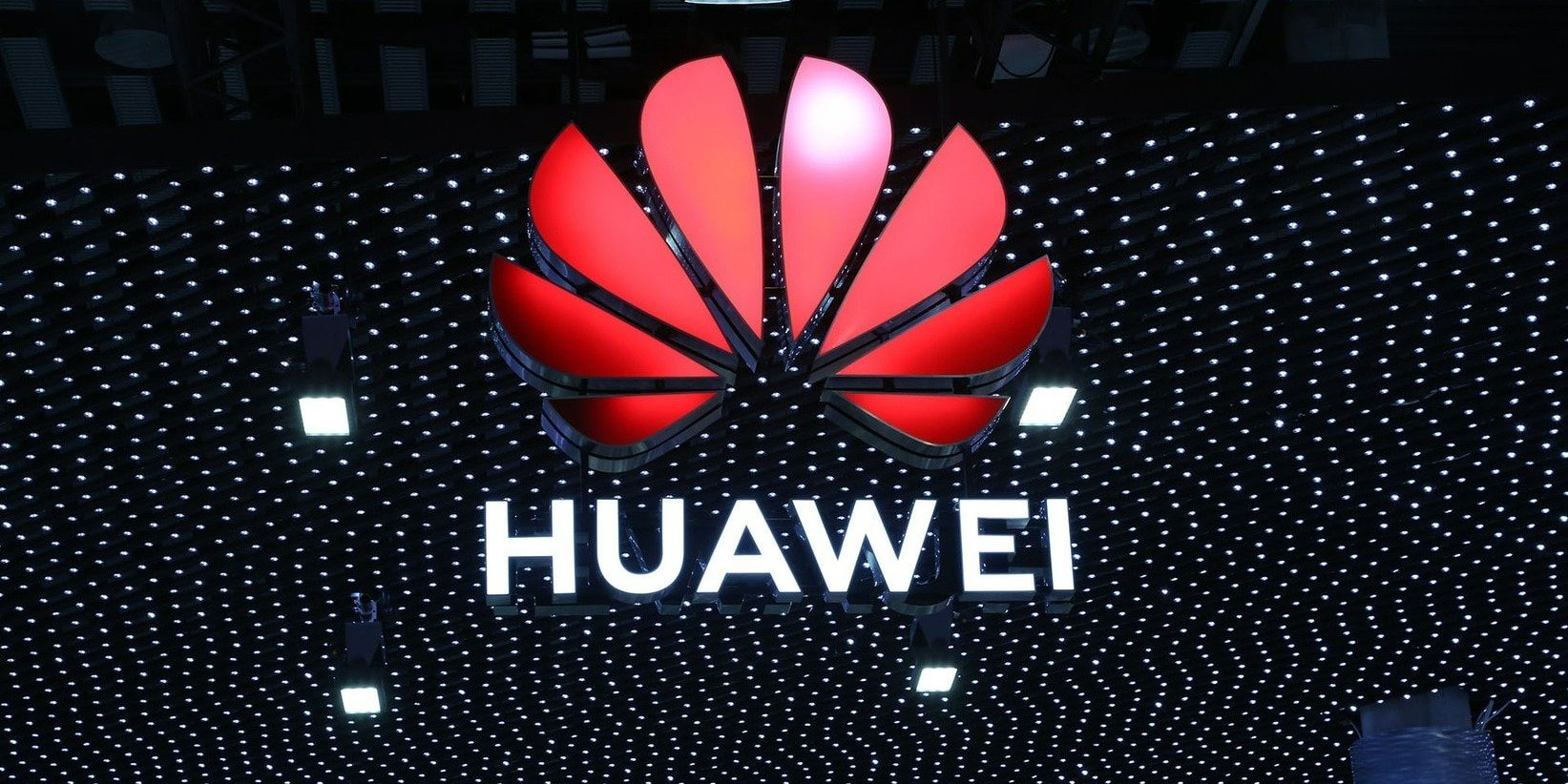 Huawei wspólnie z Fundacją Zaczyn pomoże seniorom odnaleźć się w cyfrowej rzeczywistości