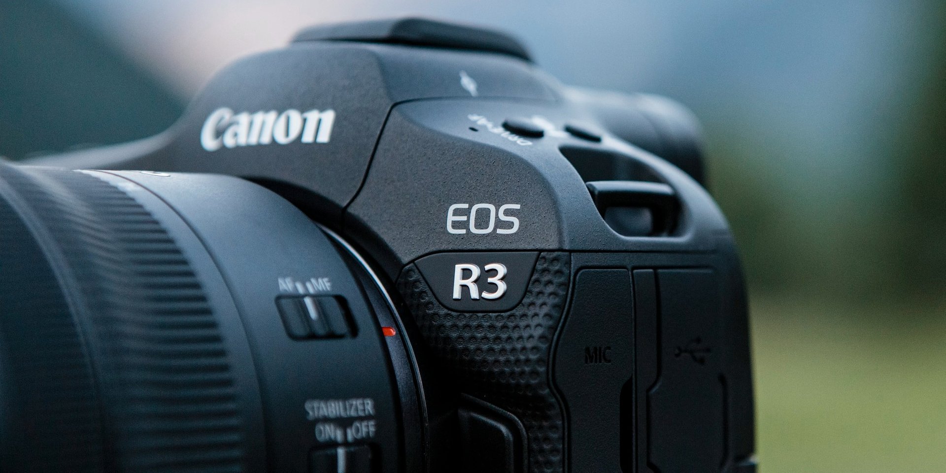 Canon liderem rynku od 19 lat