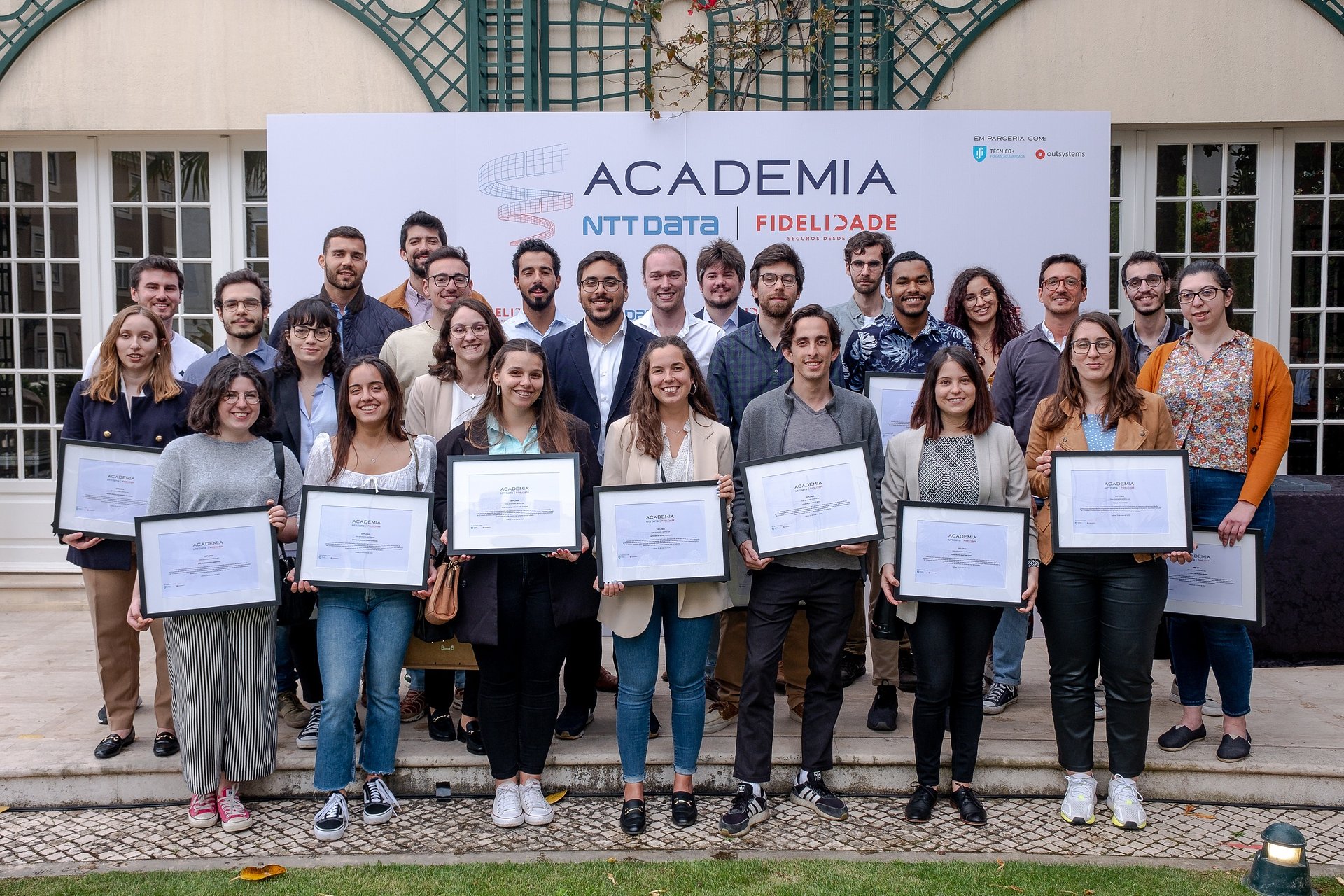 30 jovens mudaram de vida e iniciam carreira nas tecnologias de informação