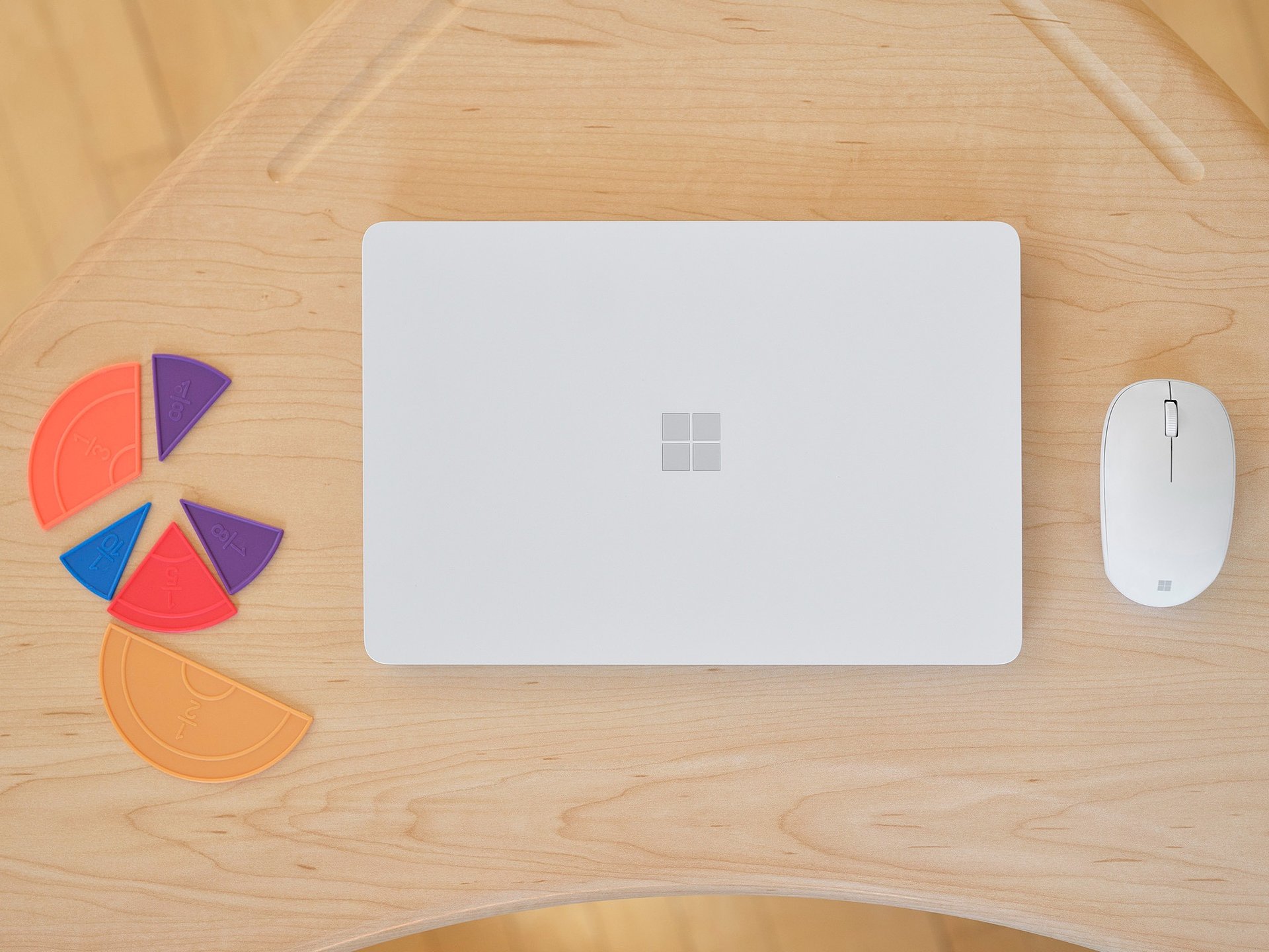 Microsoft lança Surface Laptop SE para Educação no mercado português