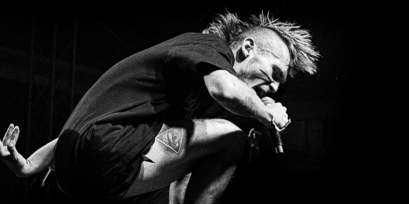 Zdechły Osa rusza z nowym singlem i preorderem płyty