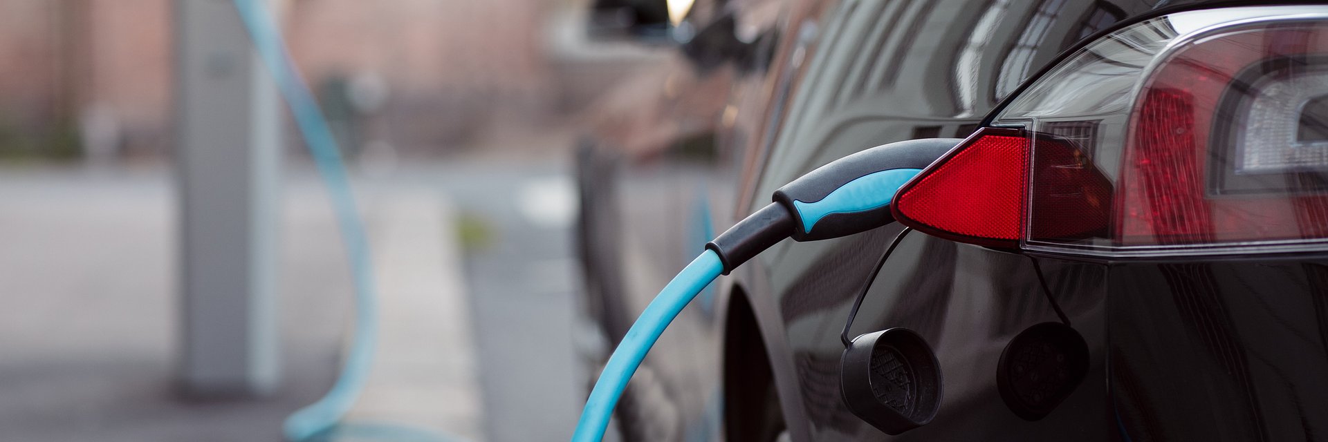 Co siódme używane auto elektryczne może mieć cofnięty licznik!