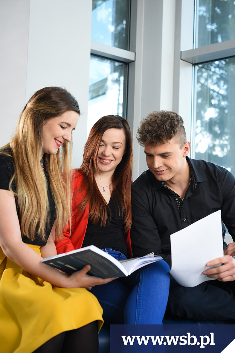 Dlaczego warto zacząć studia zimą?