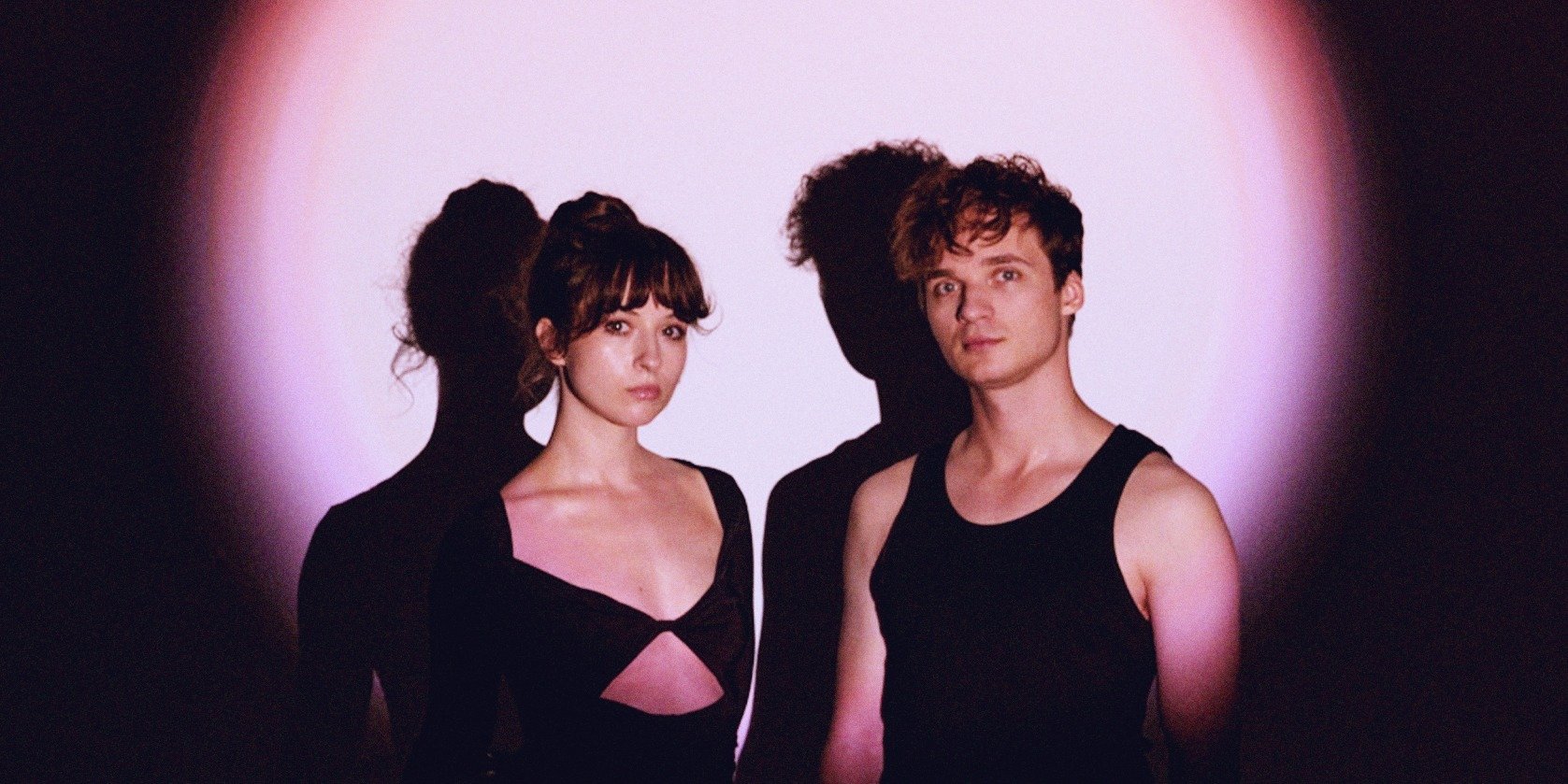 Kwiat Jabłoni zaprasza do “Domu”