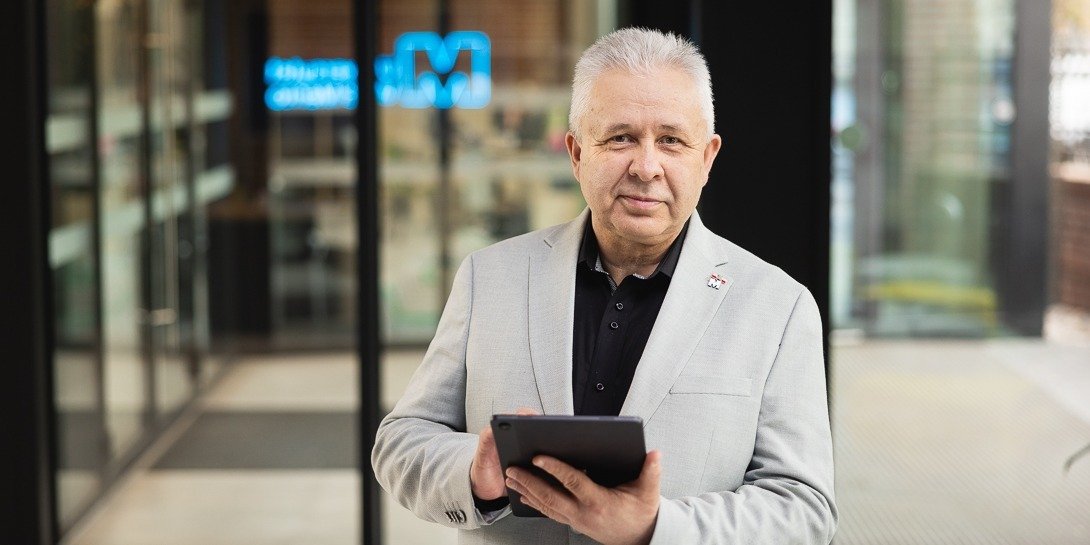 bezpieczeństwo wewnętrzne: dr Edward Pałka