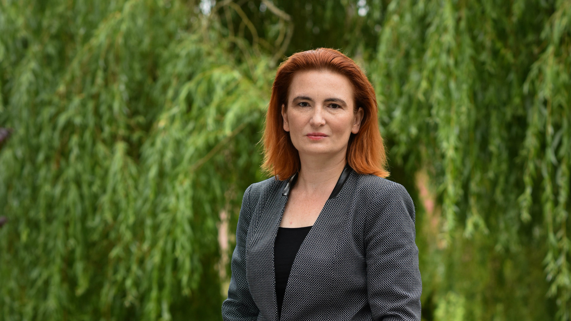 marketing: dr hab. Agnieszka Dejnaka, prof. UWSB Merito