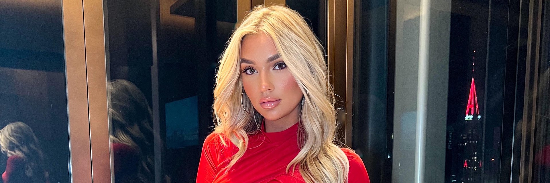 Fashion influencer Alexa Collins releases first annual holiday gift guide