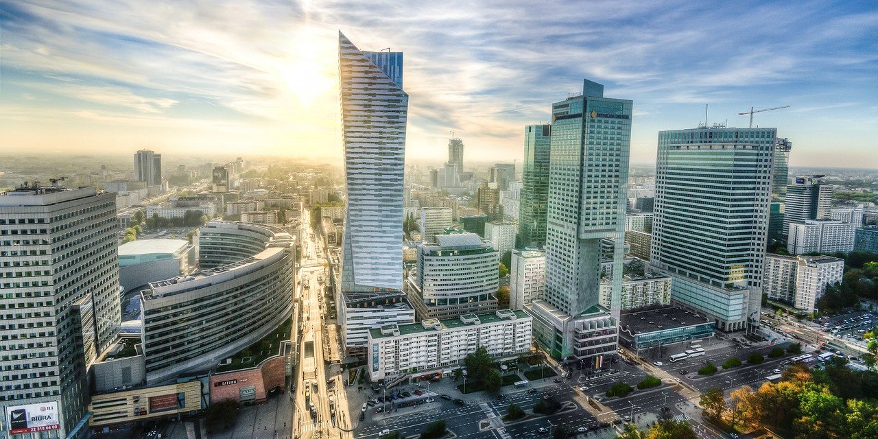 W Warszawie rusza pierwsza w Polsce Strefa Czystego Transportu