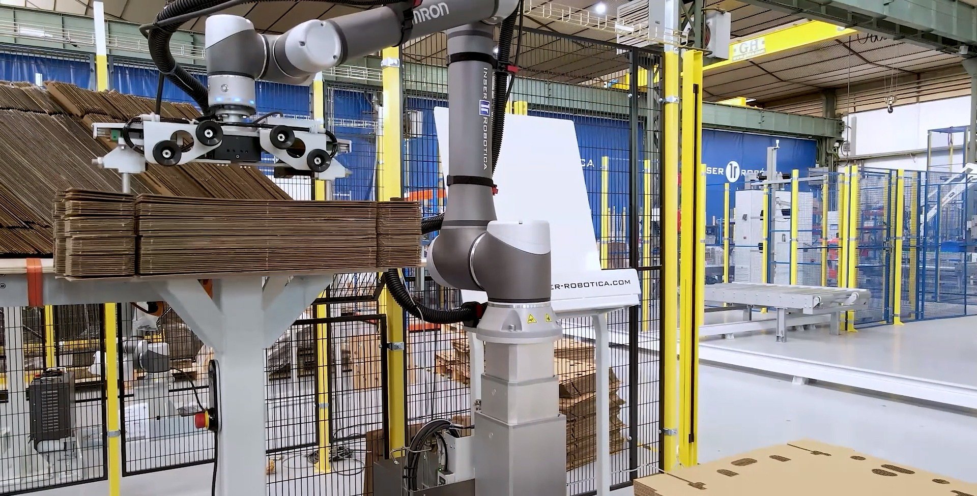 Automatizzare il caricamento delle formatrici: Inser Robótica sceglie OMRON
