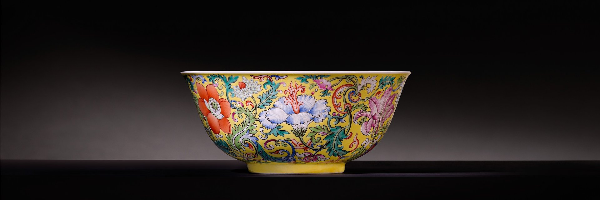 Private Collection of Chinese Imperial Porcelain in Storage for a Century Comes to Auction