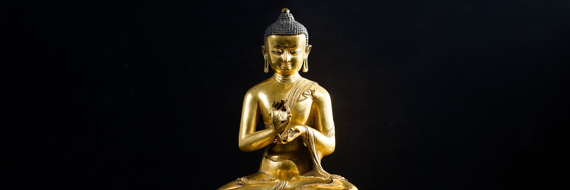 15th century Buddha sells for 10 times low estimate in Chinese, Japanese & South East Asian Art auction at Roseberys.