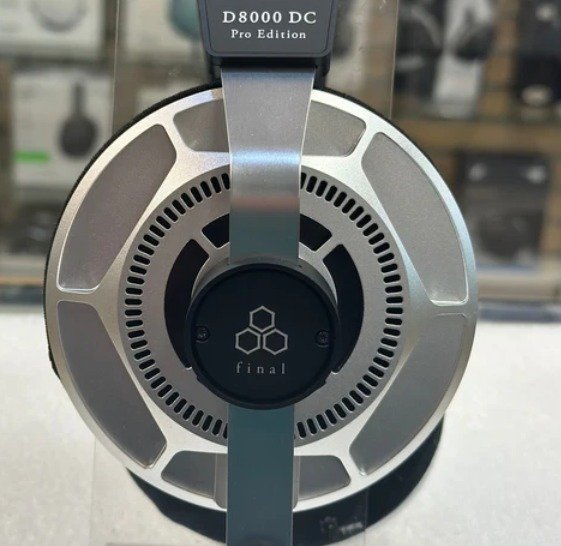 Audio 46 - Final Audio D8000 DC Pro Edition Headphone Review