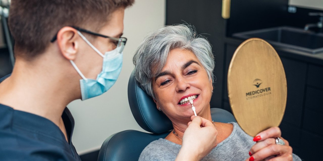 Nawyki 50+ dla zdrowych zębów