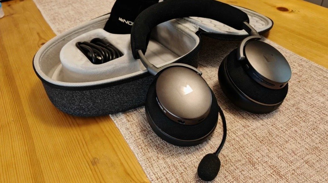 The Sixth Axis - Noble Fokus Apollo Headset Review – Astounding audio with an astounding pricepoint to match