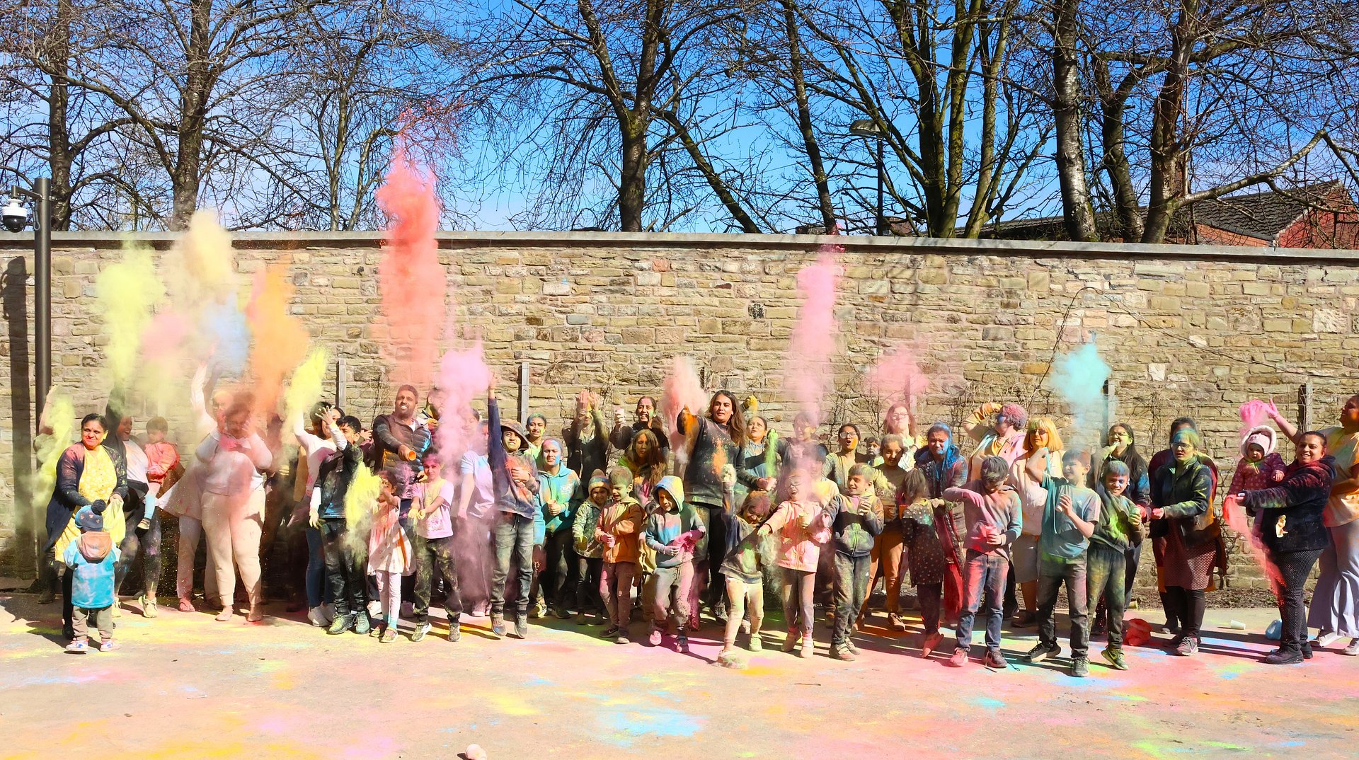 Oldham Temple Spreads Joy at Holi Festival in Rainbow of Colours.