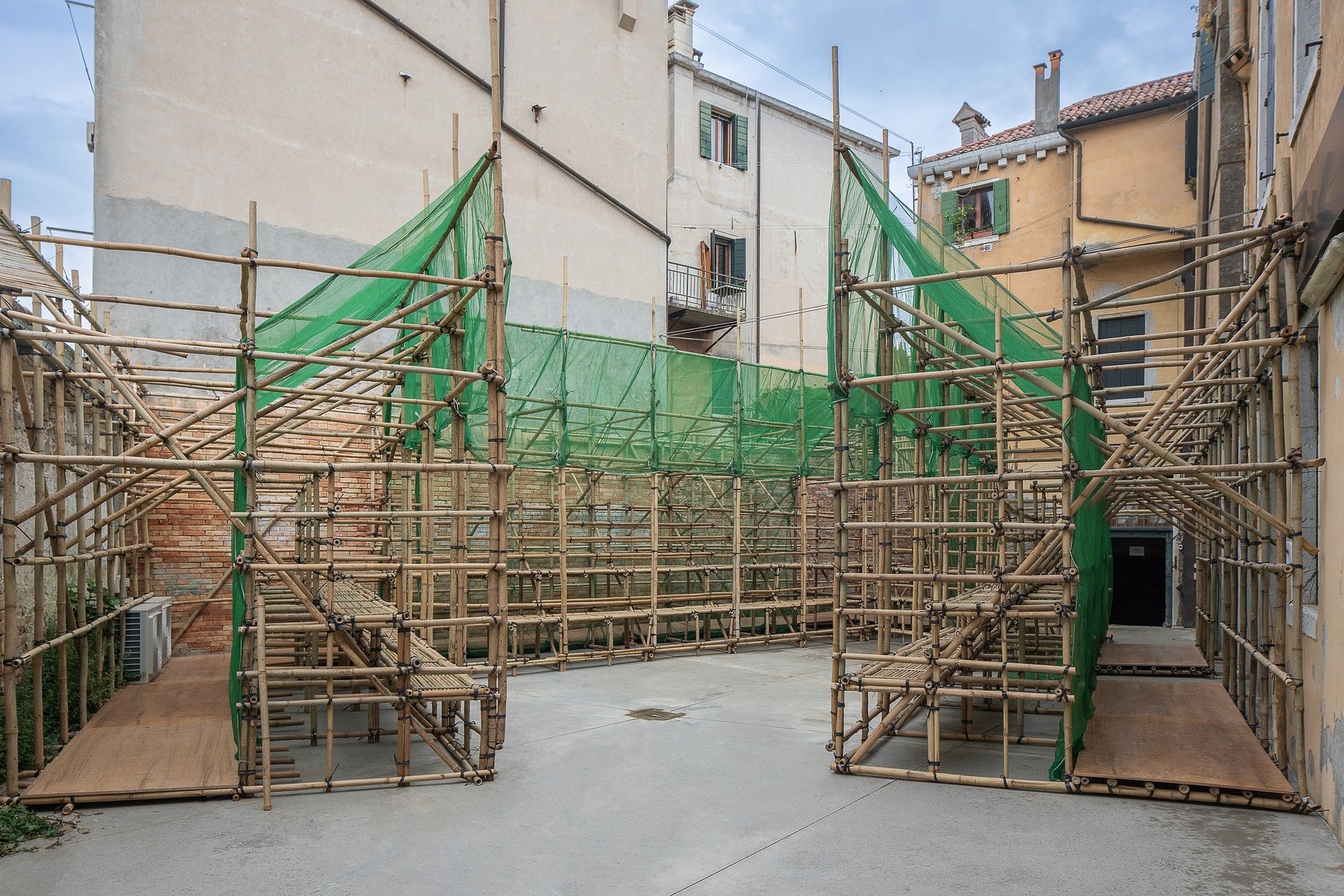 PROJECTING FUTURE HERITAGE: A HONG KONG ARCHIVE