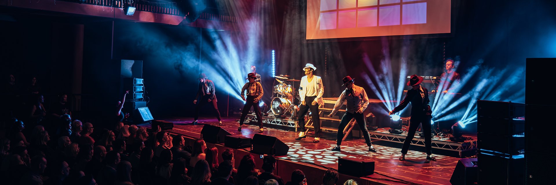 Entertainers are bringing 10 Fantastic shows to Nottingham!