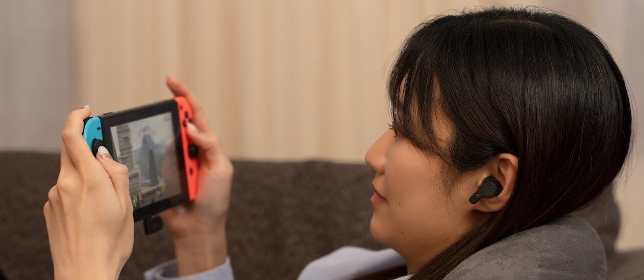 Ecoustics - Final VR3000 Wireless Earbuds: Precise Immersive Sound for Competitive Gaming