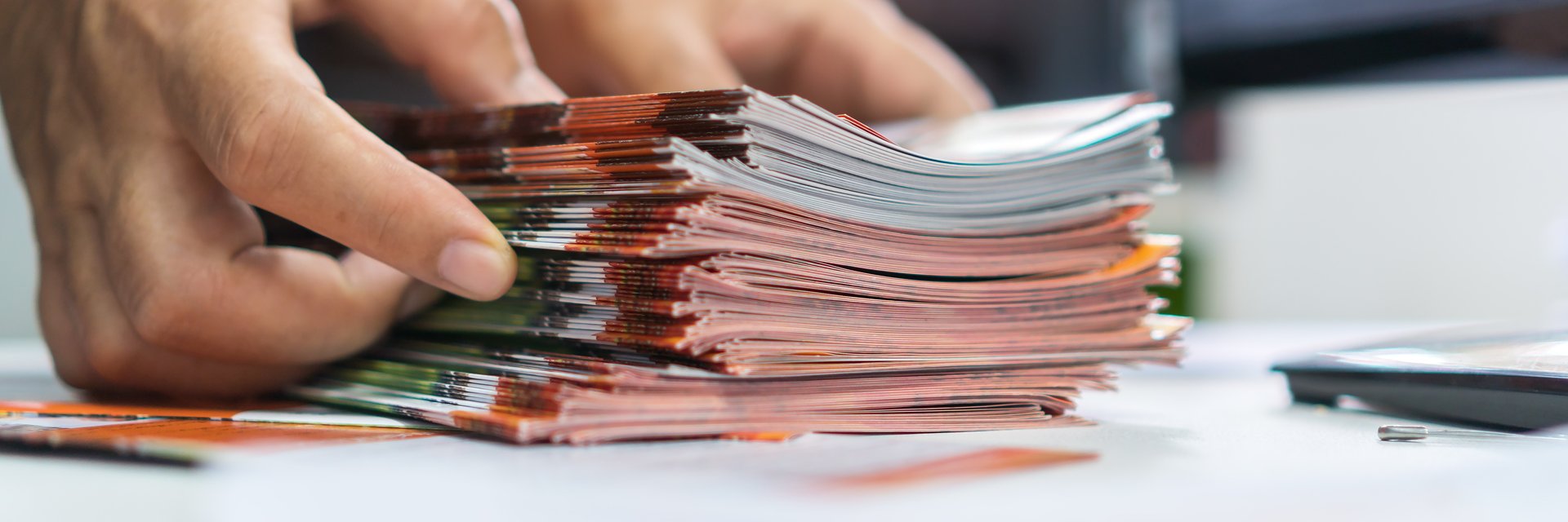 Ewolucja reklamy papierowej – od informacji o promocjach do nośnika wartości