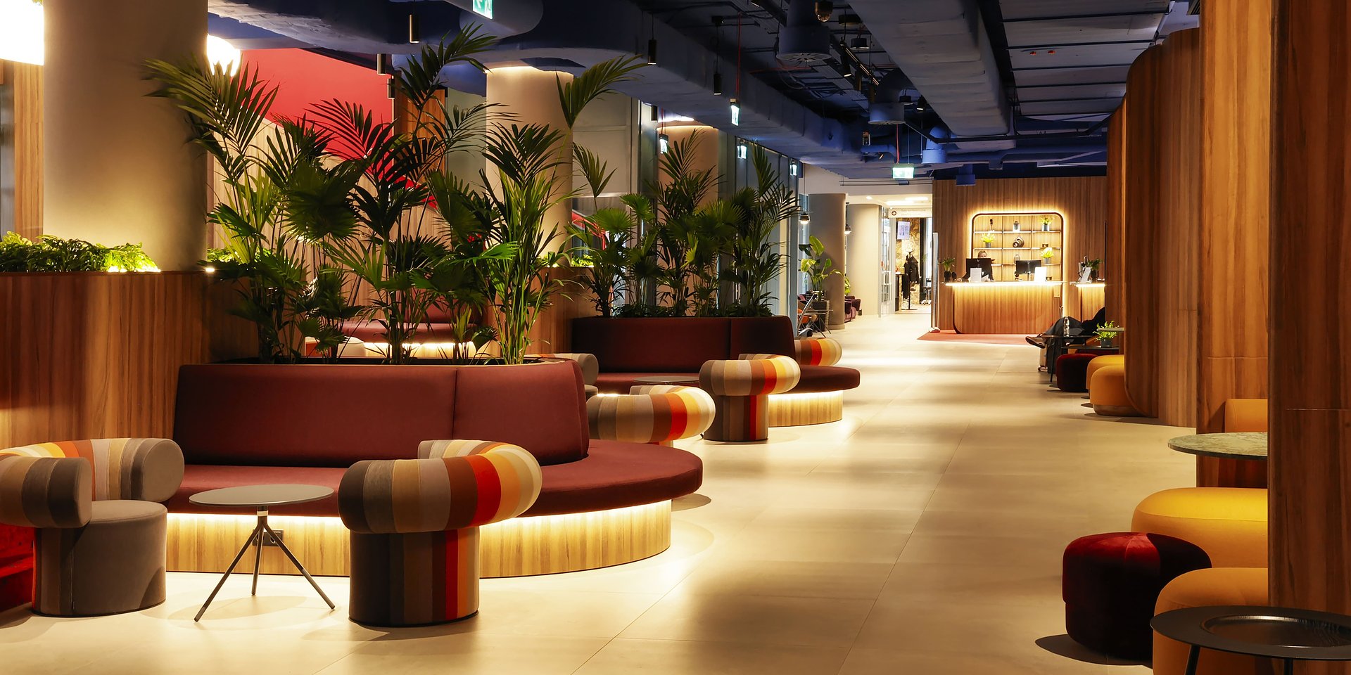 MERCURE WARSZAWA CENTRUM ZAPRASZA GOŚCI DO ODNOWIONYCH WNĘTRZ