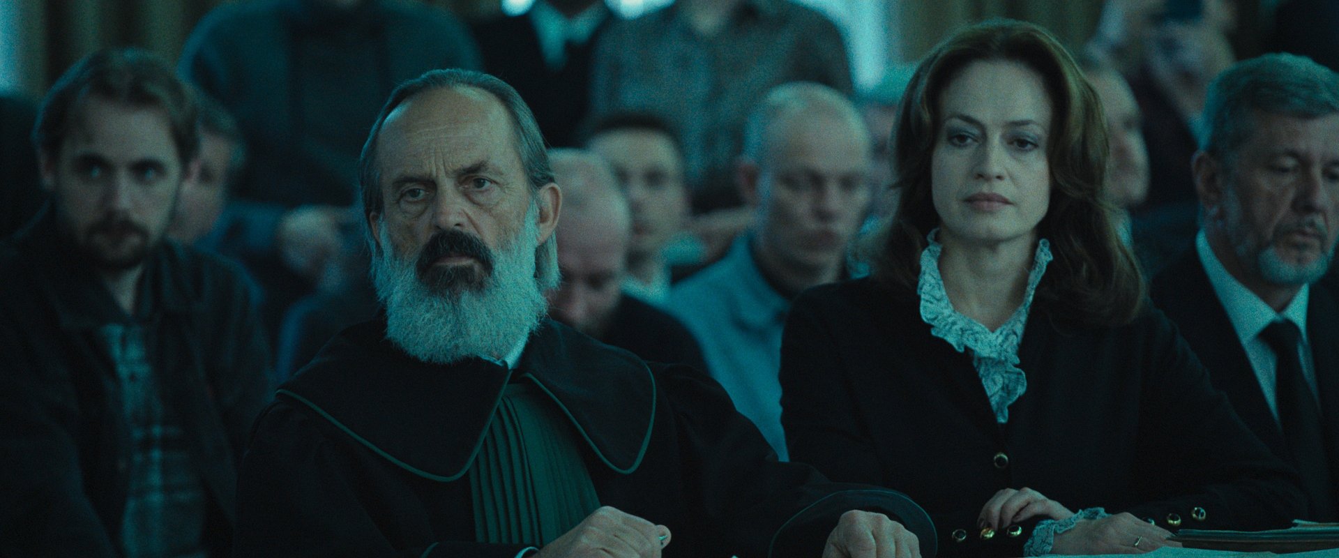 Netflix odsłania "Heweliusza" - przejmujący dramat autorstwa Jana Holoubka i Kaspra Bajona, inspirowany katastrofą promu na Bałtyku, już w listopadzie