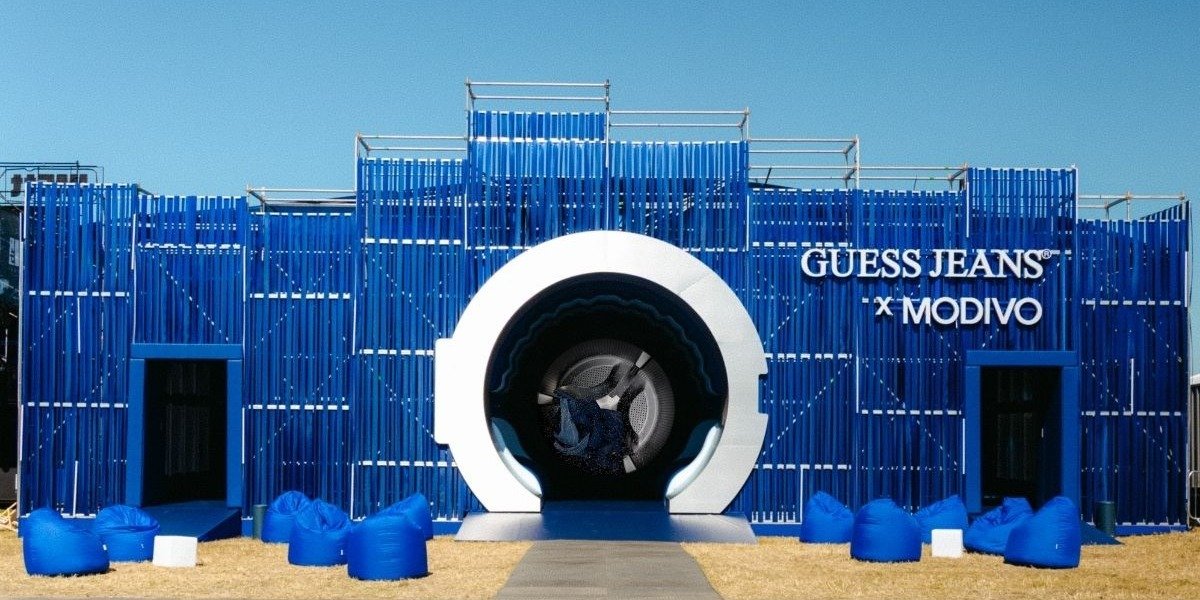 Strefa festiwalowa Guess Jeans x Modivo na Open'er Festival