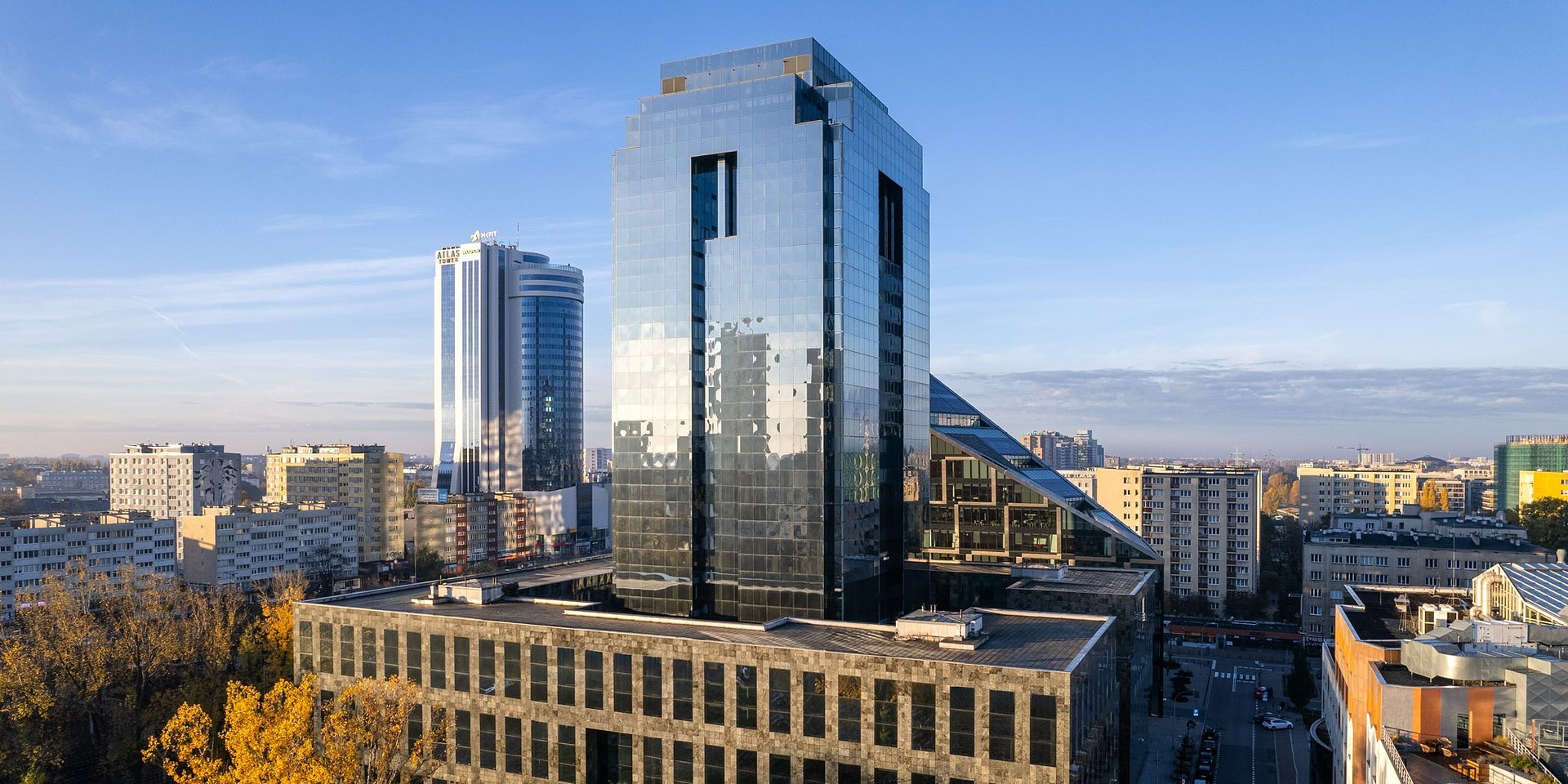 Pierwszy najemca wprowadza się do V Tower