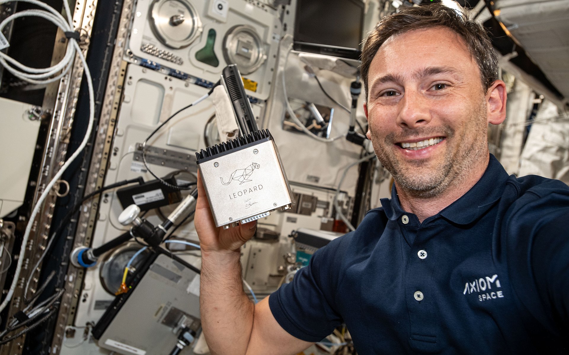 Polish Astronaut is back to Earth. LeopardISS continues to process data in orbit