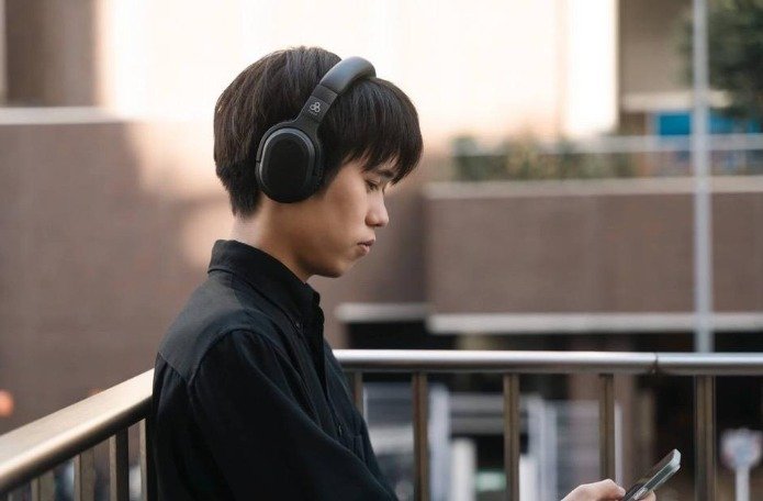 Forbes - Final Unveils New UX3000 SV Wireless Hybrid ANC Headphones With Voice-First Tuning