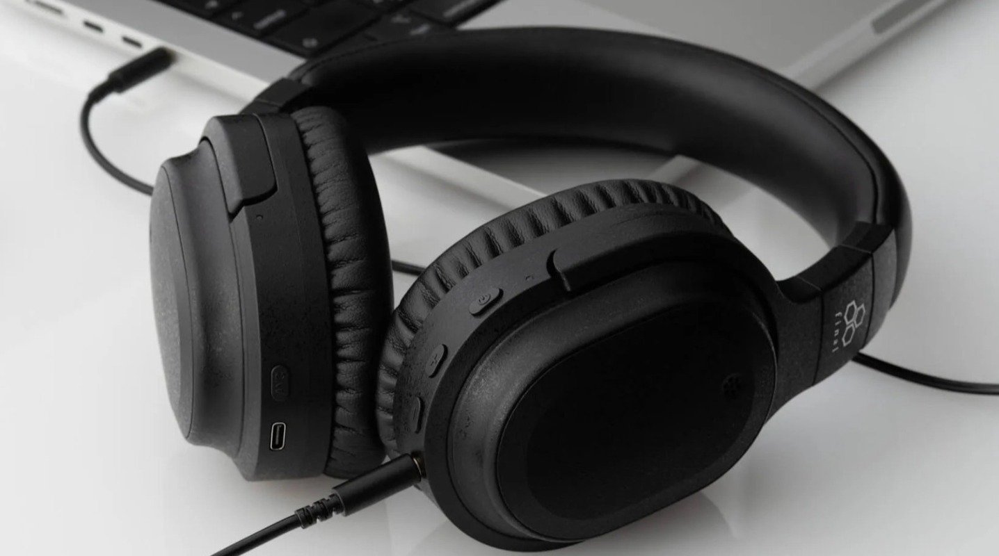 AV Atoms - Final UX3000 SV Headphone is Officially Here with Hybrid ANC, voice-first tuning & 35-hour battery