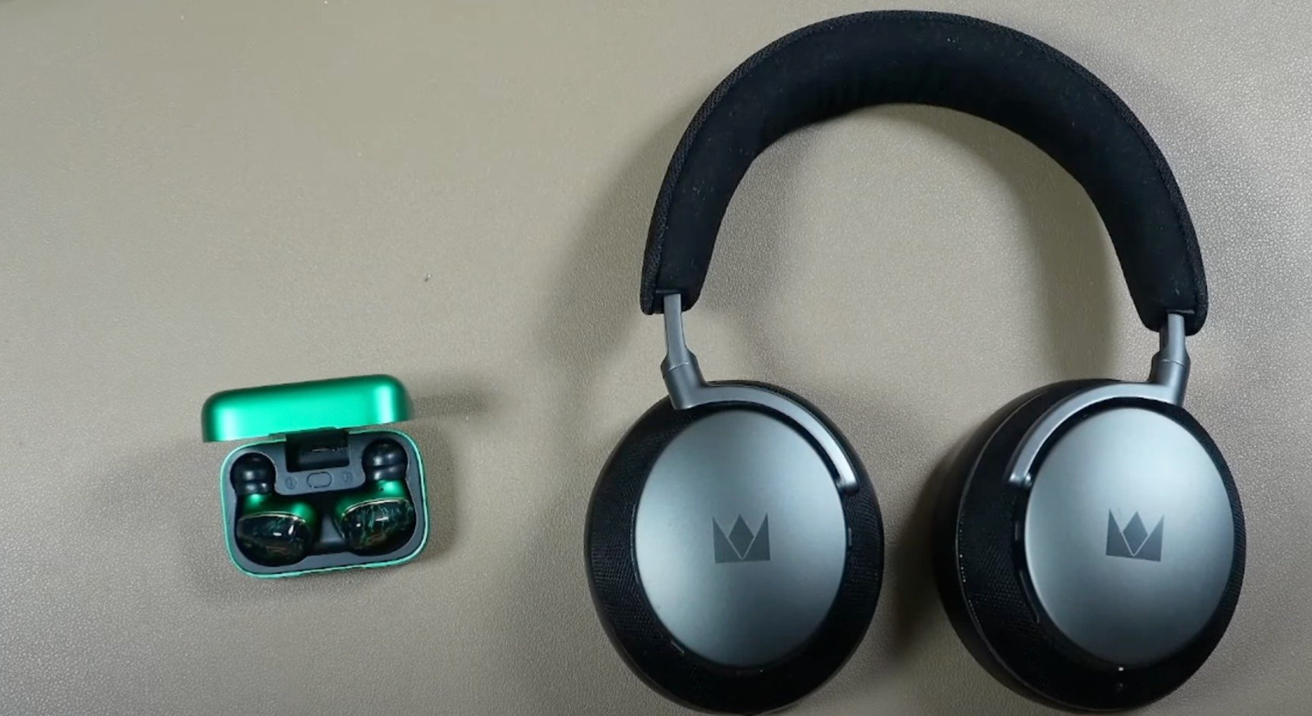 RonOnTech - Headphones vs. Earbuds Challenge | Noble FoKus Apollo Headphones vs. Noble FoKus Rex5 Earbuds
