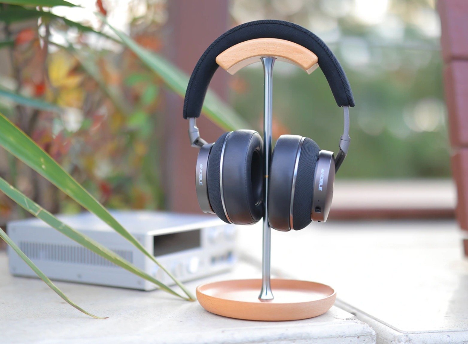 Audiophile Heaven - Long PlayTime, High Bass Rate - Noble FoKus Apollo Bluetooth Headphones