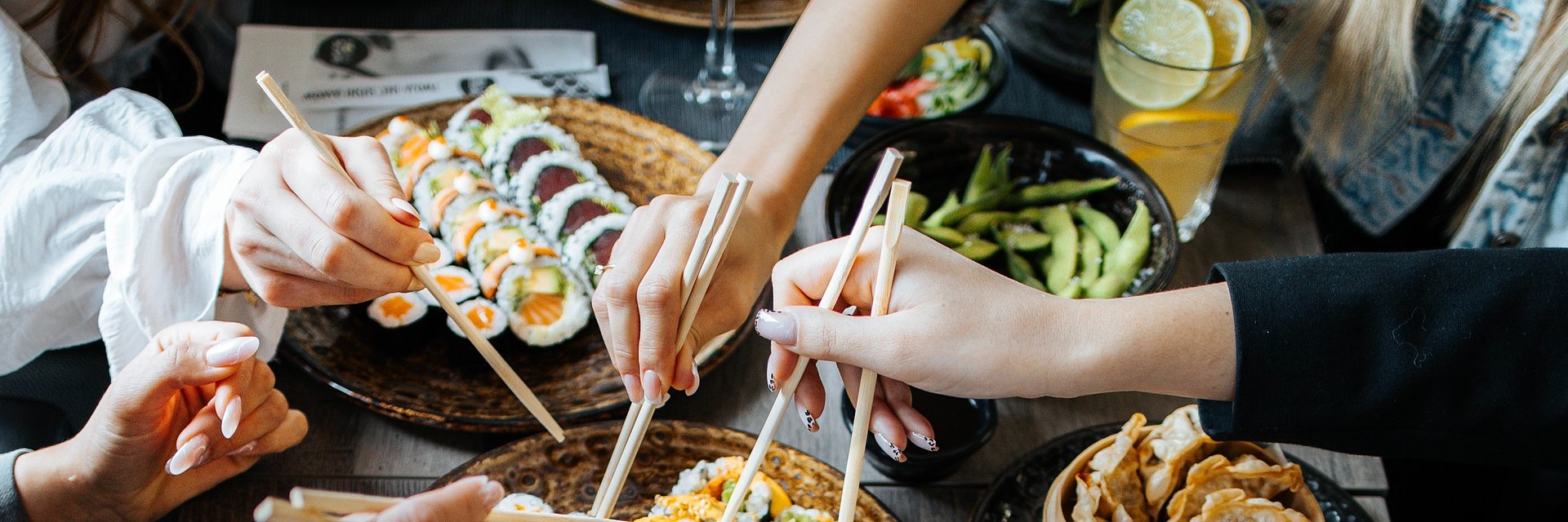 KOKU Sushi podsumowuje pierwsze półrocze 2025 roku
