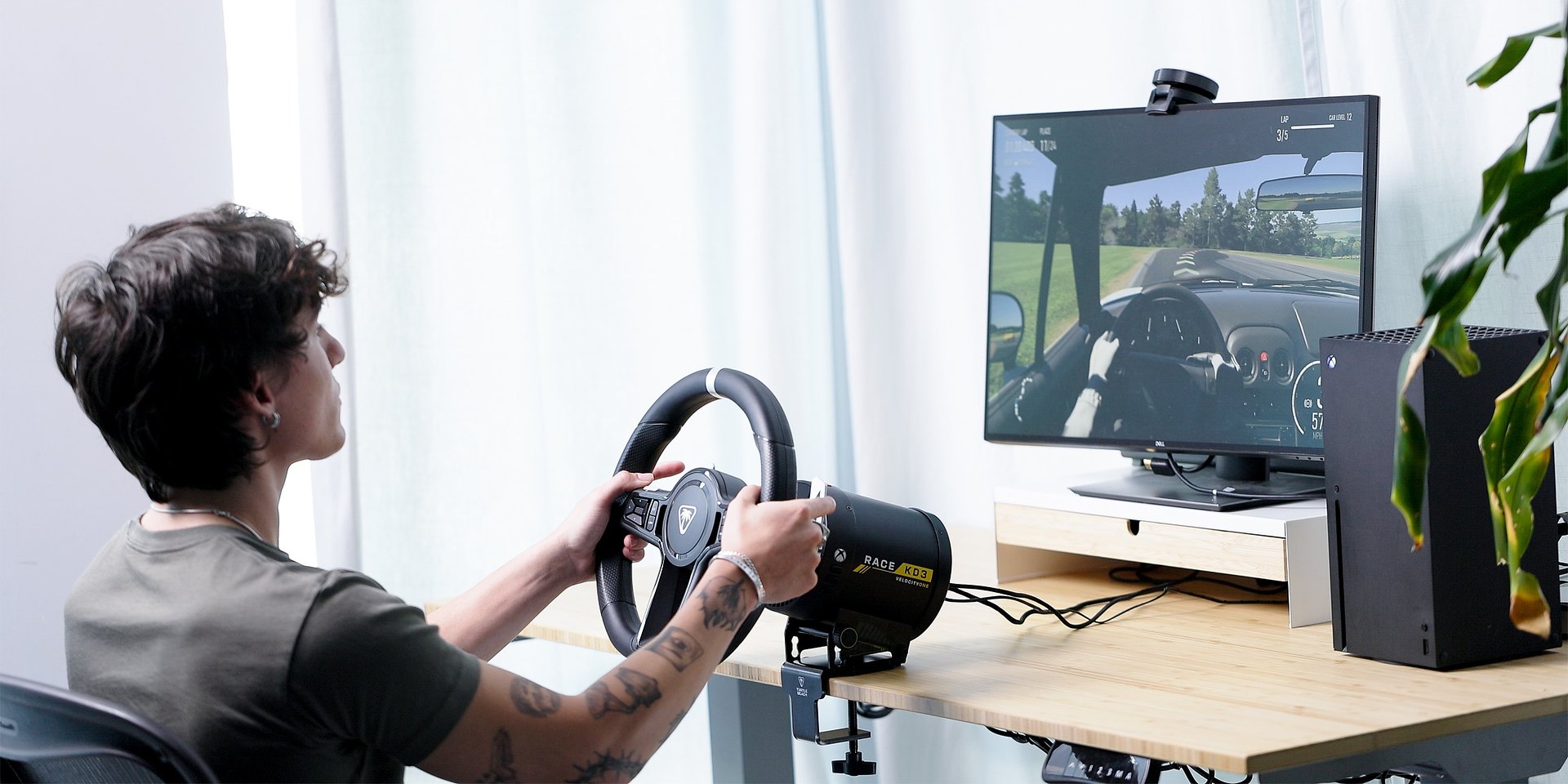 Pełna kontrola na torze. Turtle Beach prezentuje nową linię akcesoriów wyścigowych do Xbox i PC