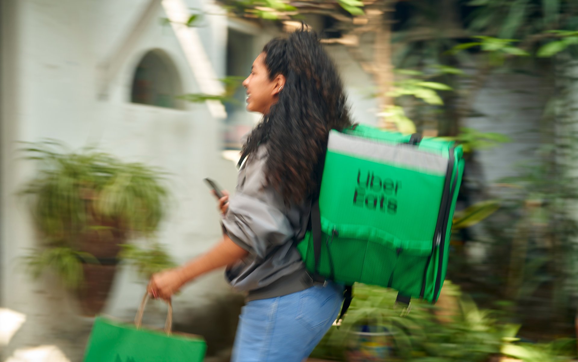 O Frango Vaidoso chega em exclusivo ao Uber Eats com os sabores tradicionais que estão a conquistar Setúbal