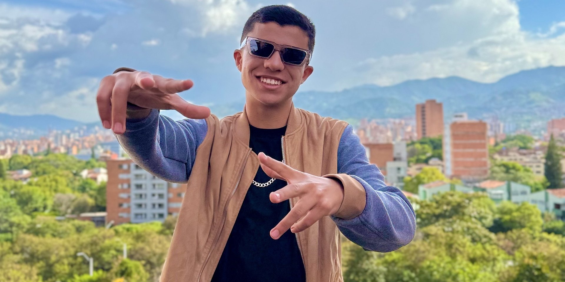 Pablo EEE lanza “Volver”, rindiendo homenaje a un clásico del vallenato con un toque de salsa