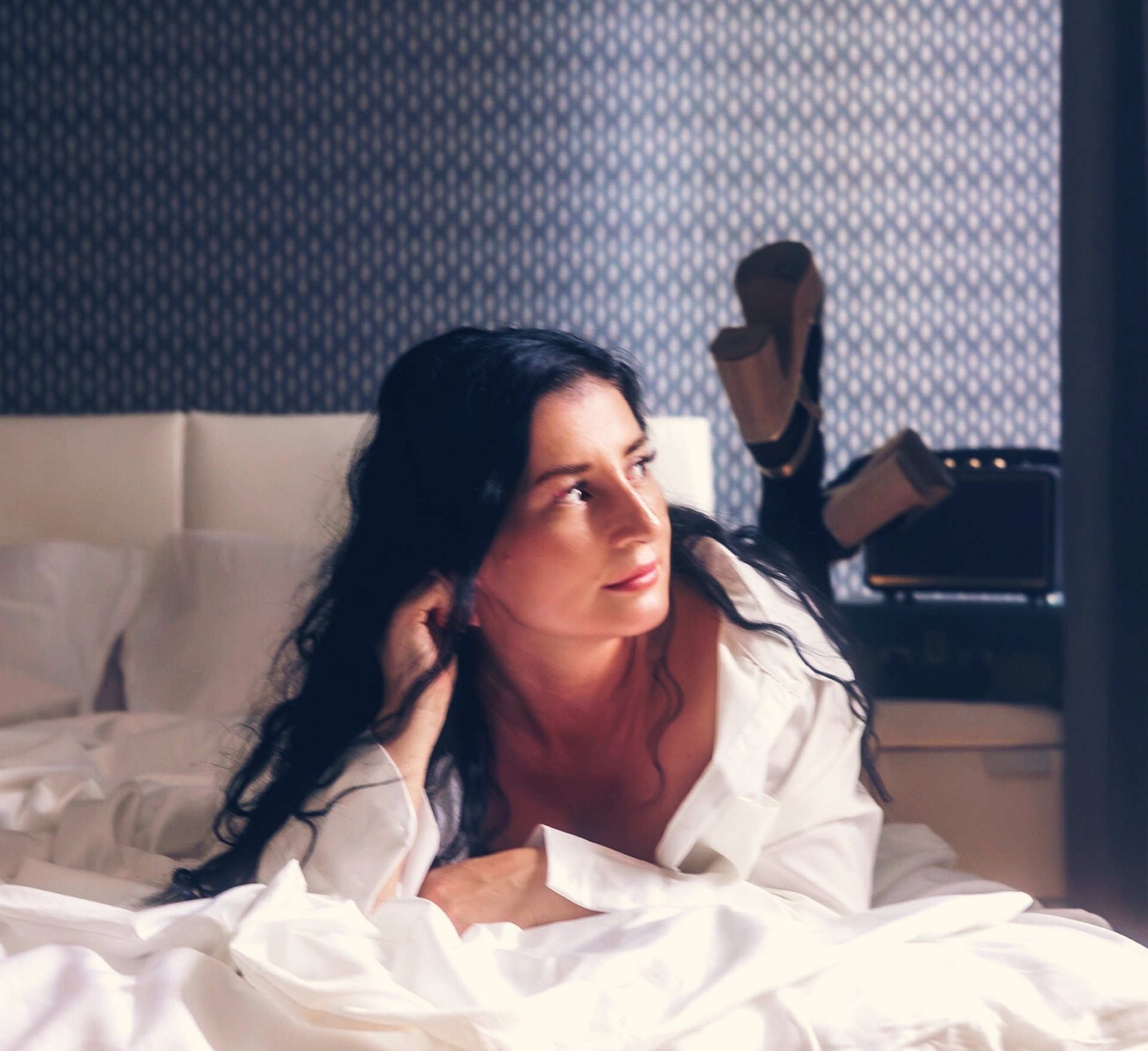 Serafine powraca z nowym singlem „5:02”