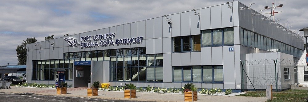 Lotnisko Zielona Góra-Babimost z mocnym startem w 2025 roku - wzrost liczby pasażerów o 35 proc.