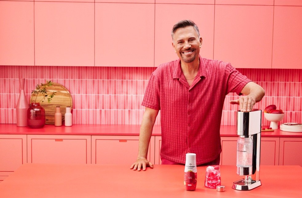 Nowość od SodaStream: Malinka z Krzysztofem Ibiszem w roli głównej