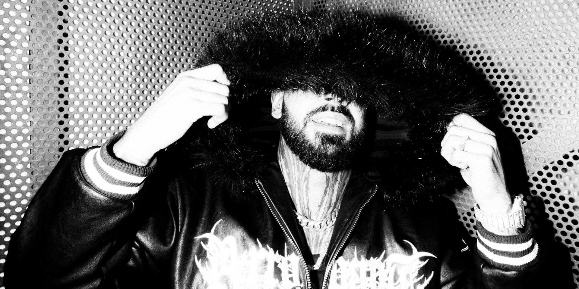 Kosior z singlem "LAVISH" zapowiada swój nowy album. ARROGANT RADIO już wkrótce!