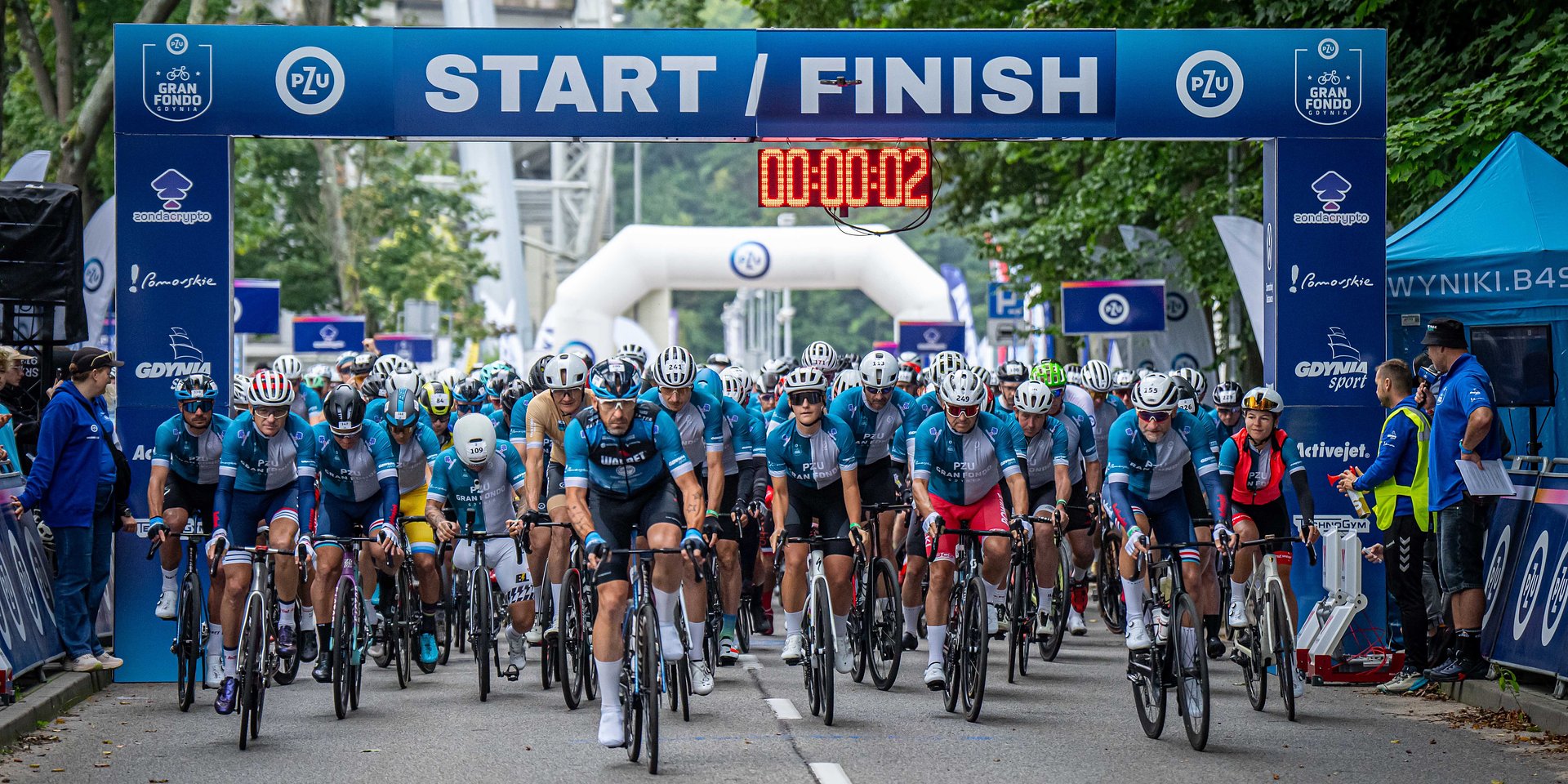 "Ostry zakręt i vabank", czyli najbardziej wymagająca trasa na finał PZU Gran Fondo Series. Adrian Mrówka wygrywa w Gdyni