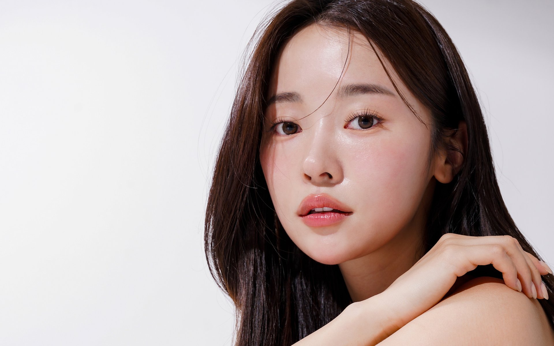 Od glass skin do mochi skin – sekrety K-beauty i J-beauty