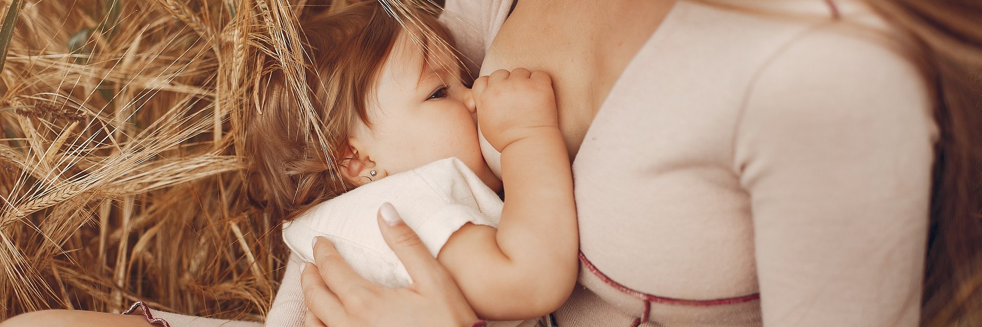 Ekspert: Sekret odporności dziecka tkwi w mleku mamy. Poznaj moc biotyków i ich rolę w rozwoju niemowlęcia