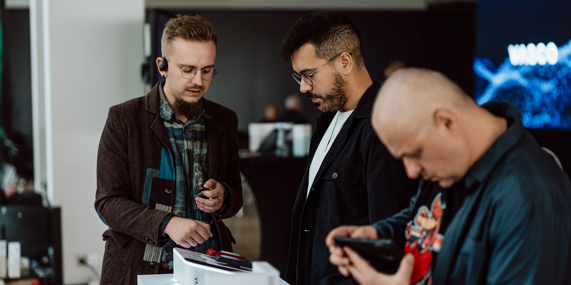 Vasco Translator Q1: mów swoim głosem w każdym języku