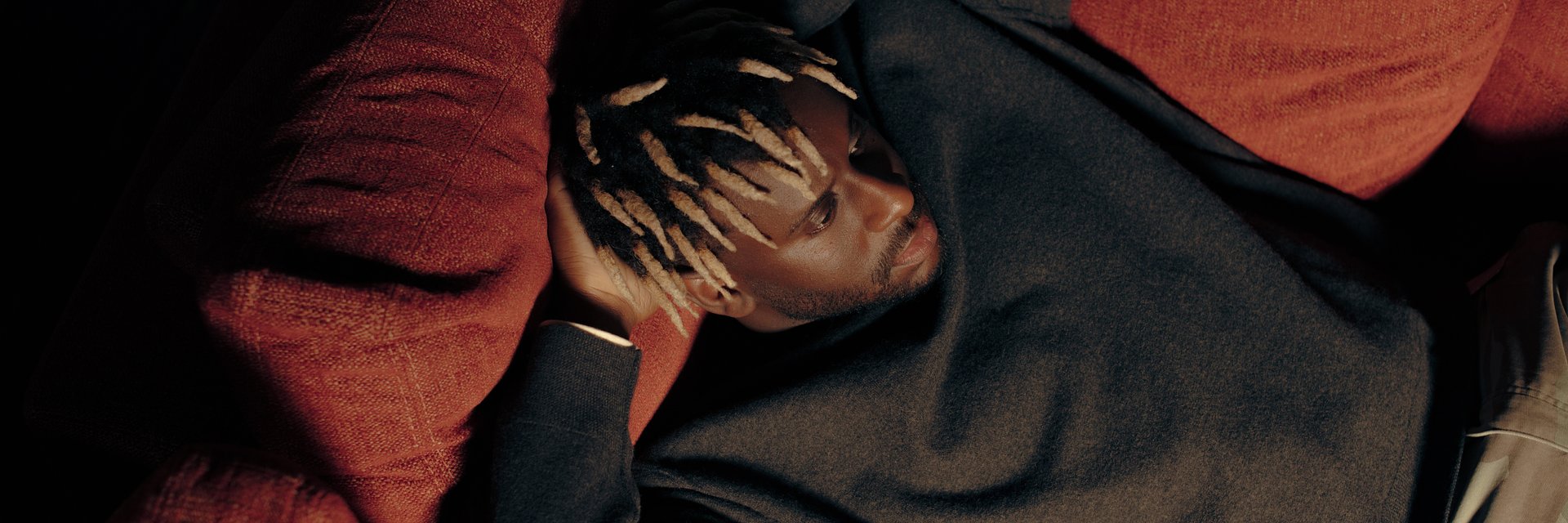 Myles Smith se vrací se singlem „Stay (If You Wanna Dance)“