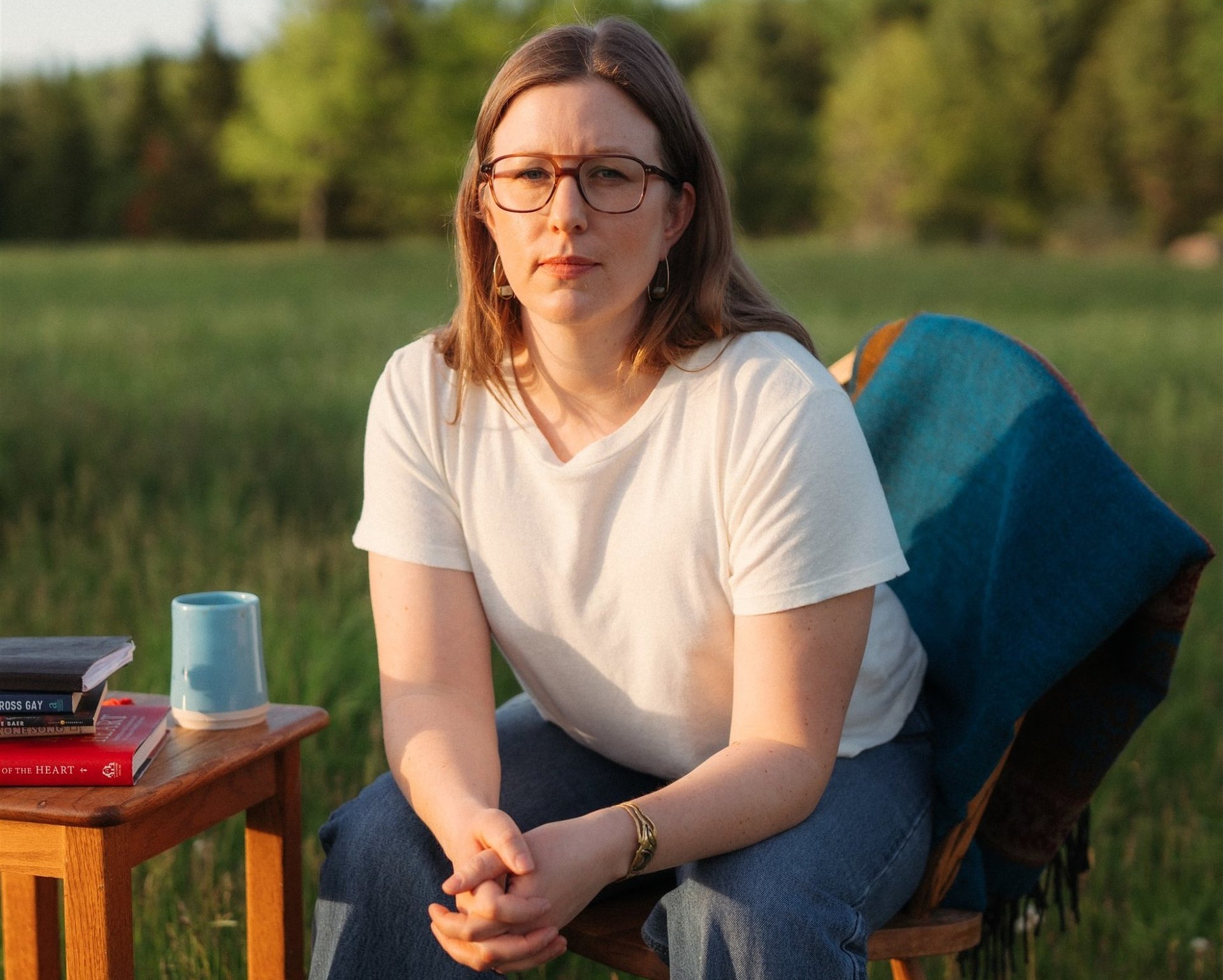 Emma Cook Debuts Folk-Pop Ode to Personal Transformation with New Single “Thirteen Moons”