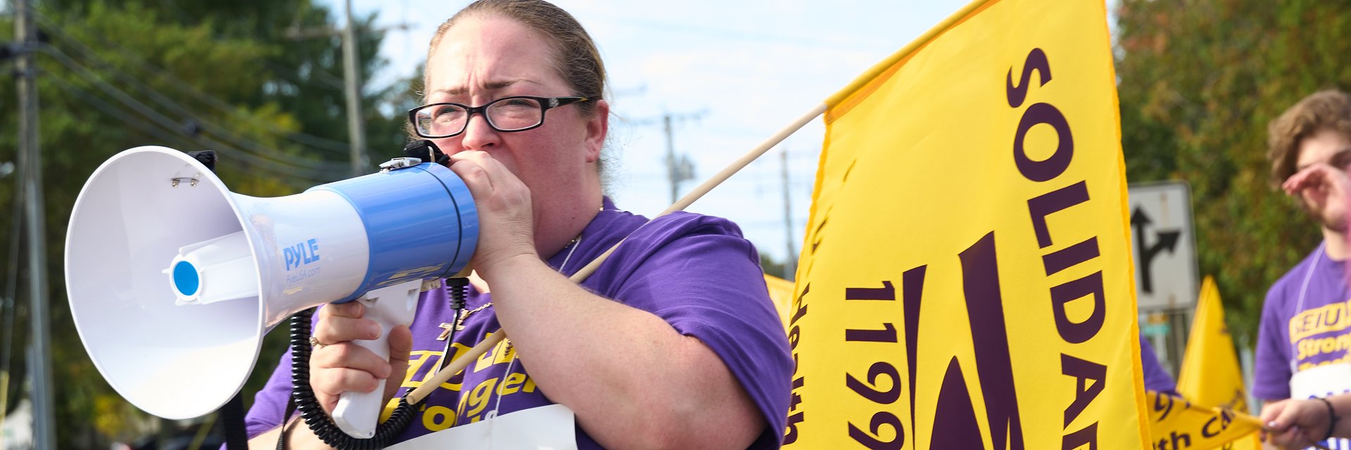 Hundreds of Group Home Caregivers Strike for Second Day to Protect Their Pensions