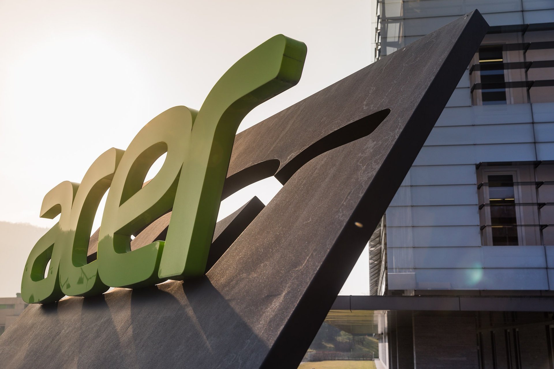 Acer: Sztuczna inteligencja w szkołach i logistyka bez emisji. Technologia może zmieniać świat – i robi to już dziś