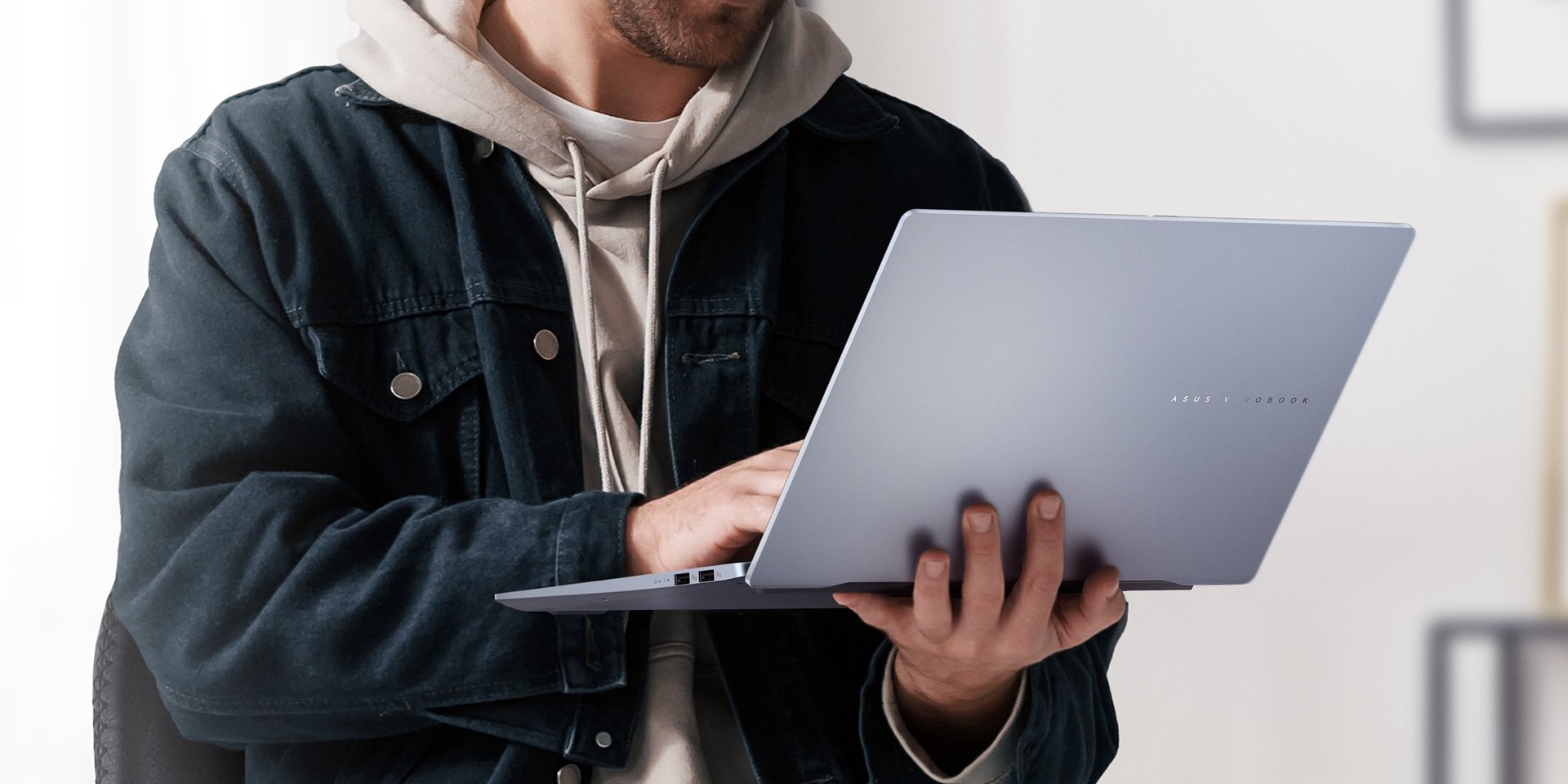 Jaki laptop dla ucznia w 2025? ASUS Vivobook jako idealny wybór na lata